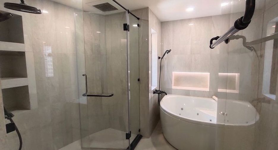 For rent 3 ベッドルーム condo in Watthana, Bangkok