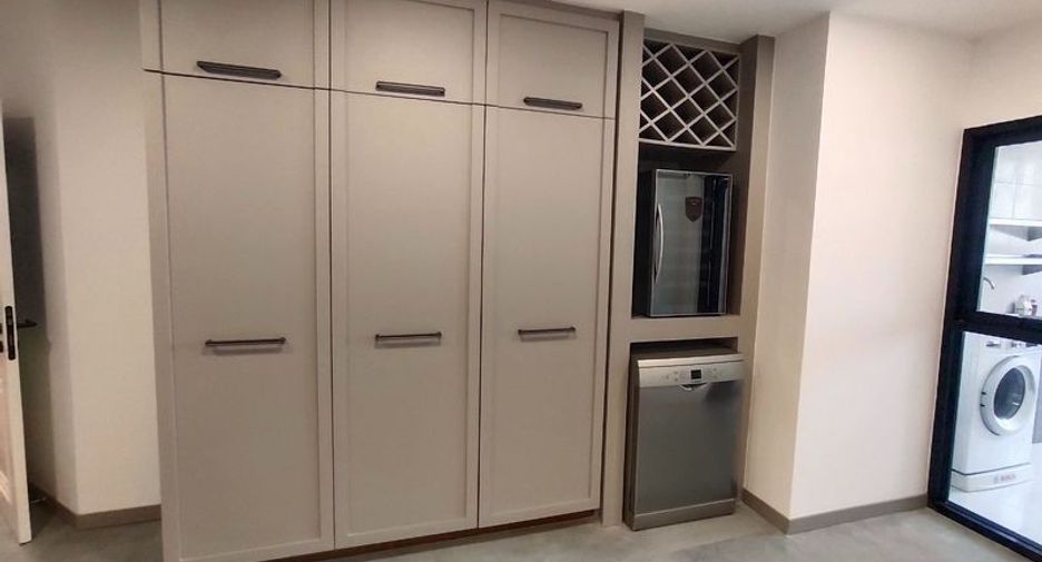 For rent 3 ベッドルーム condo in Watthana, Bangkok
