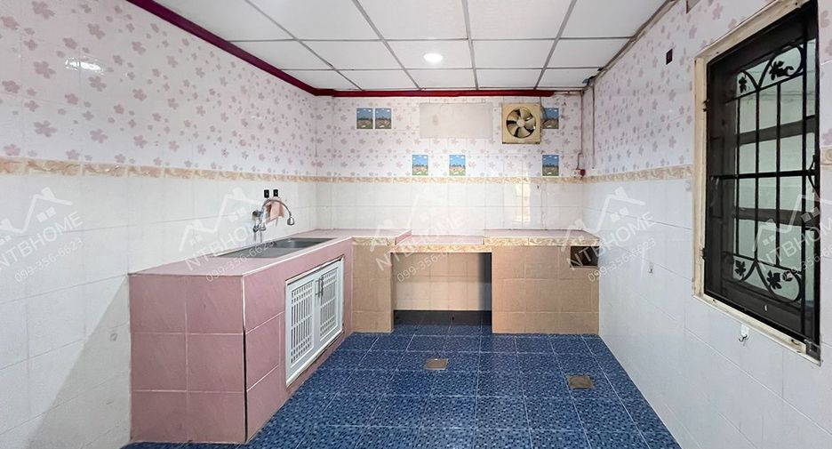 Haus zum Kauf mit 3 Zimmer in Bang Bua Thong, Nonthaburi
