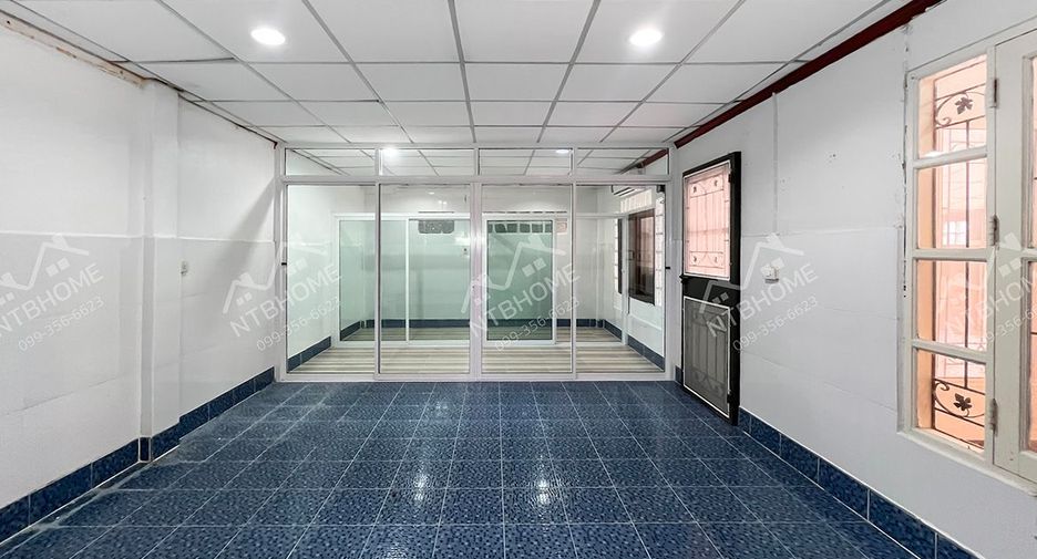 Haus zum Kauf mit 3 Zimmer in Bang Bua Thong, Nonthaburi