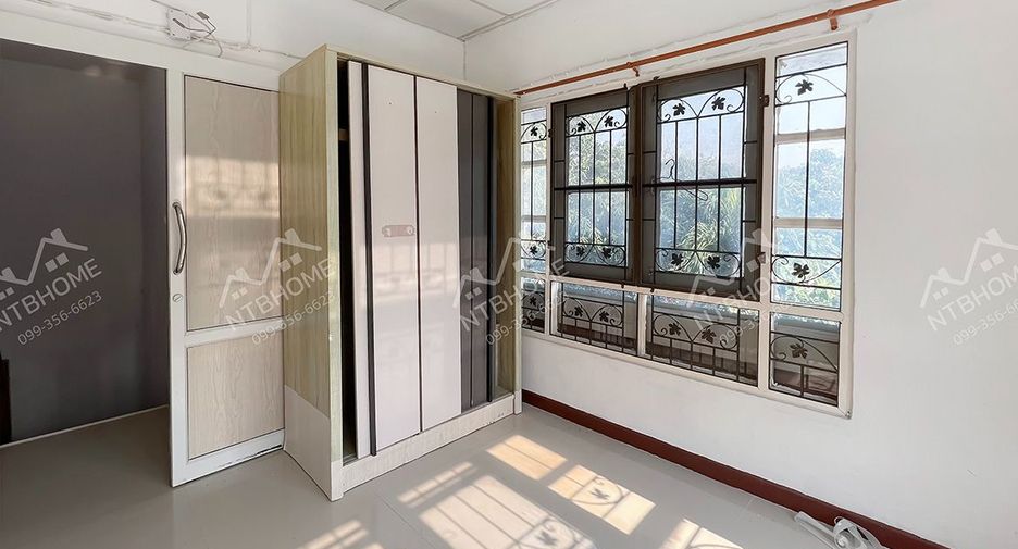Haus zum Kauf mit 3 Zimmer in Bang Bua Thong, Nonthaburi