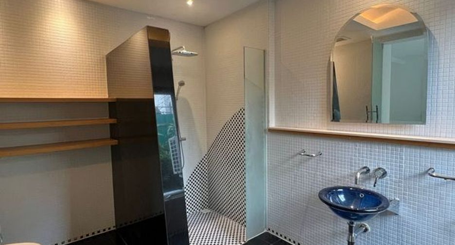 À vendre 4 chambres villa à Pak Kret, Nonthaburi