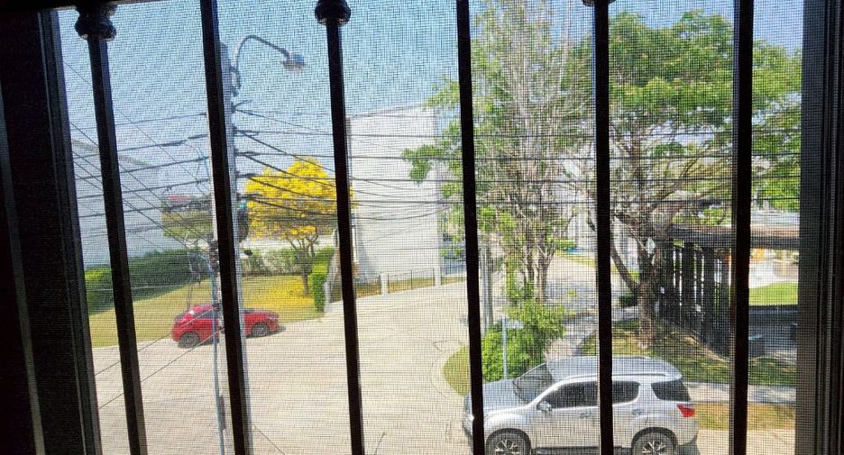 For sale 3 bedrooms townhouse in Bang Bo, Samut Prakan
