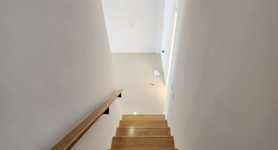For sale 3 bedrooms townhouse in Bang Bo, Samut Prakan