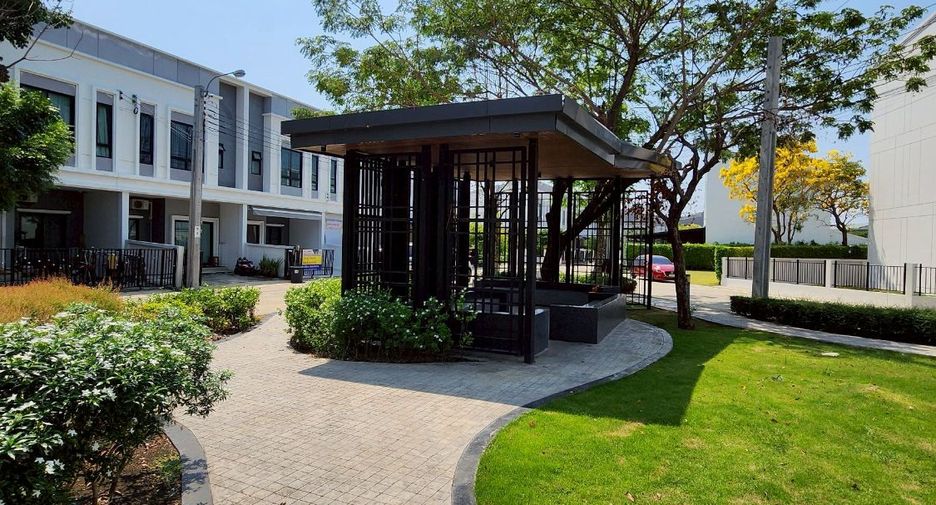 For sale 3 bedrooms townhouse in Bang Bo, Samut Prakan