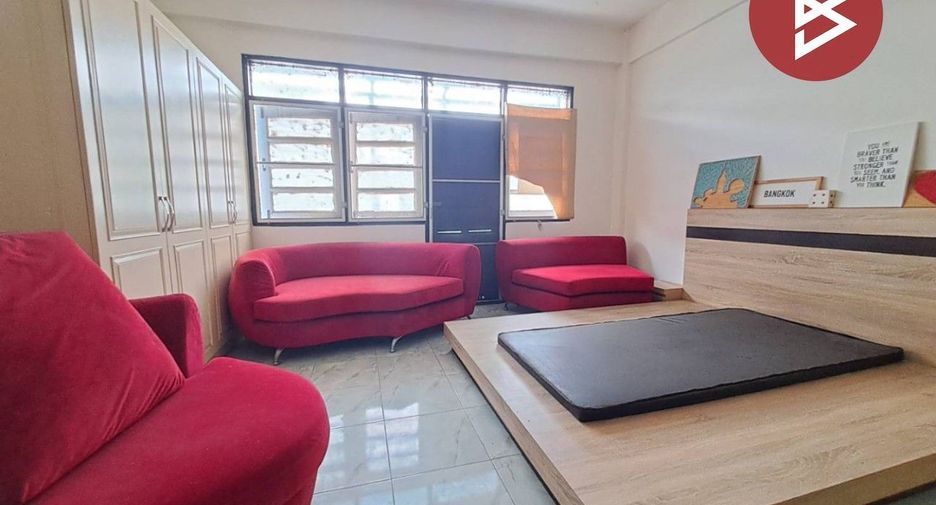 For sale 2 bedrooms retail Space in Min Buri, Bangkok