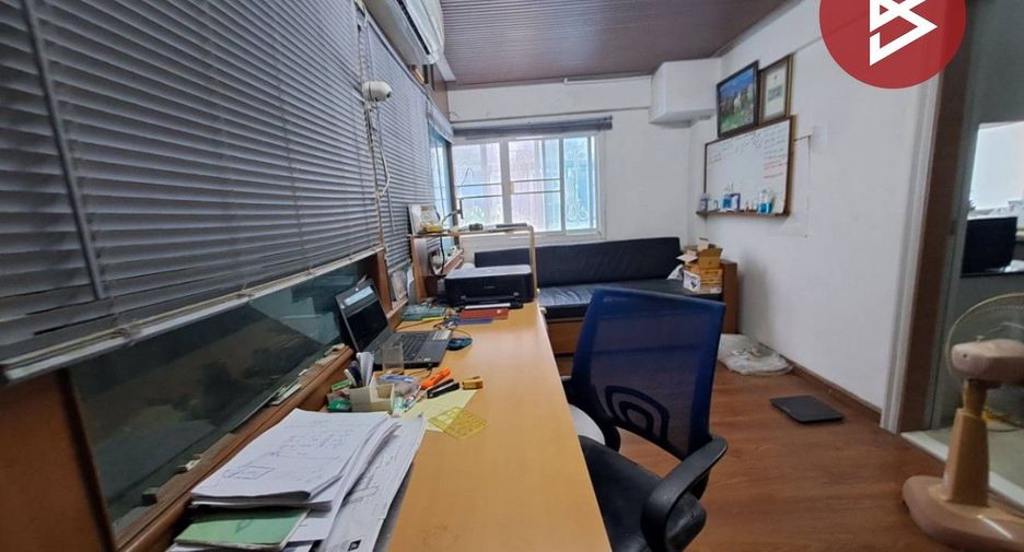 For sale 2 bedrooms retail Space in Min Buri, Bangkok