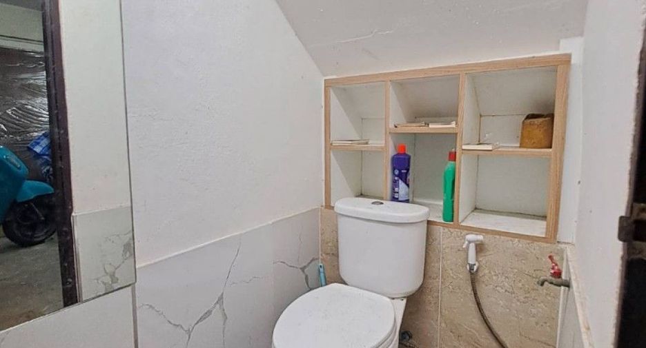 For sale 2 bedrooms retail Space in Min Buri, Bangkok