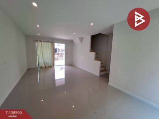Reihenhaus zur Miete und zum Kauf mit 3 Zimmer in Khlong Sam Wa, Bangkok