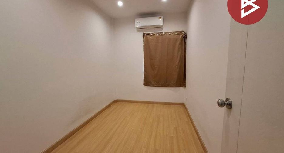 For rent and for sale 3 bedrooms townhouse in Khlong Sam Wa, Bangkok