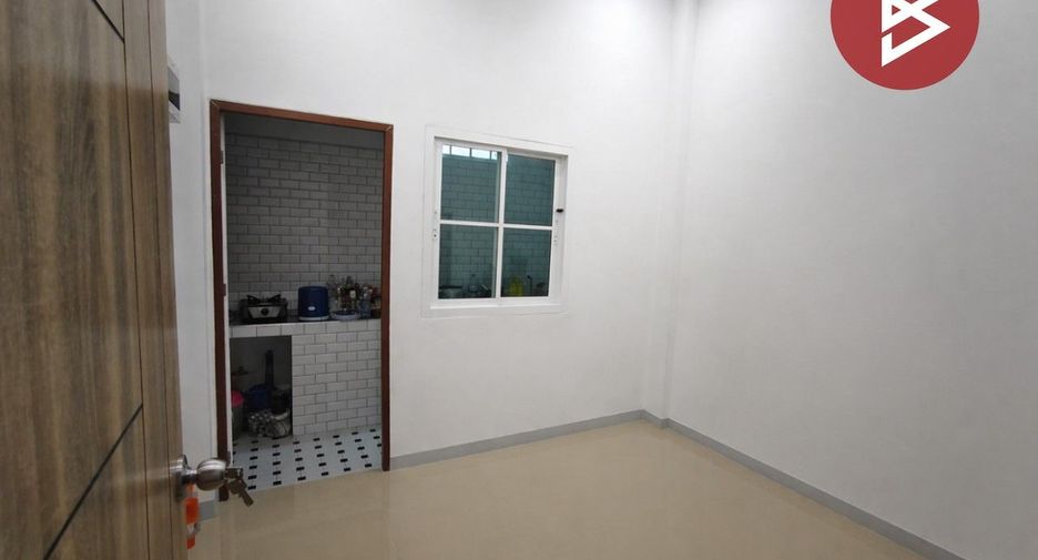 For sale 3 bedrooms house in Si Maha Phot, Prachin Buri