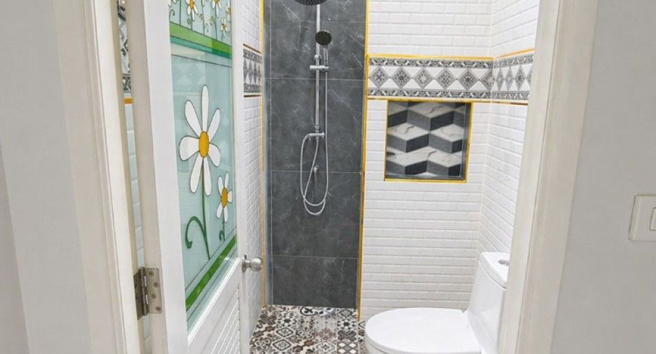 For sale 3 bedrooms house in Si Maha Phot, Prachin Buri