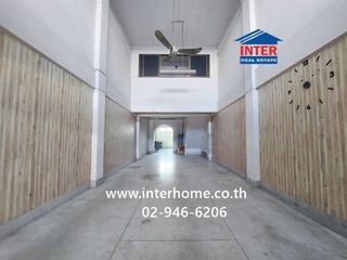 For sale 4 bedrooms retail Space in Mueang Samut Prakan, Samut Prakan