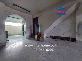 For sale 4 bedrooms retail Space in Mueang Samut Prakan, Samut Prakan