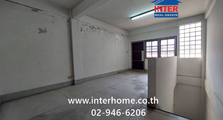 For sale 4 bedrooms retail Space in Mueang Samut Prakan, Samut Prakan