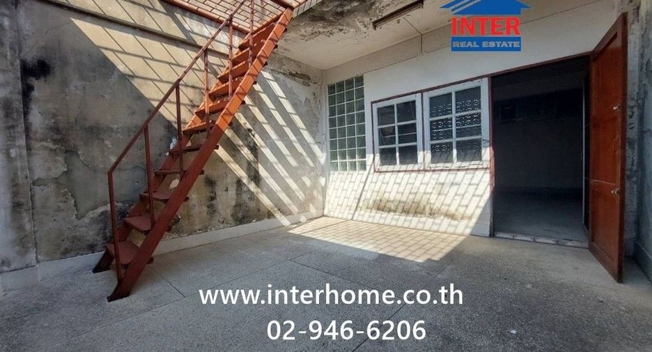 For sale 4 bedrooms retail Space in Mueang Samut Prakan, Samut Prakan