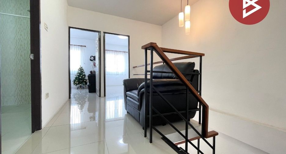 For sale 3 bedrooms townhouse in Si Racha, Chonburi