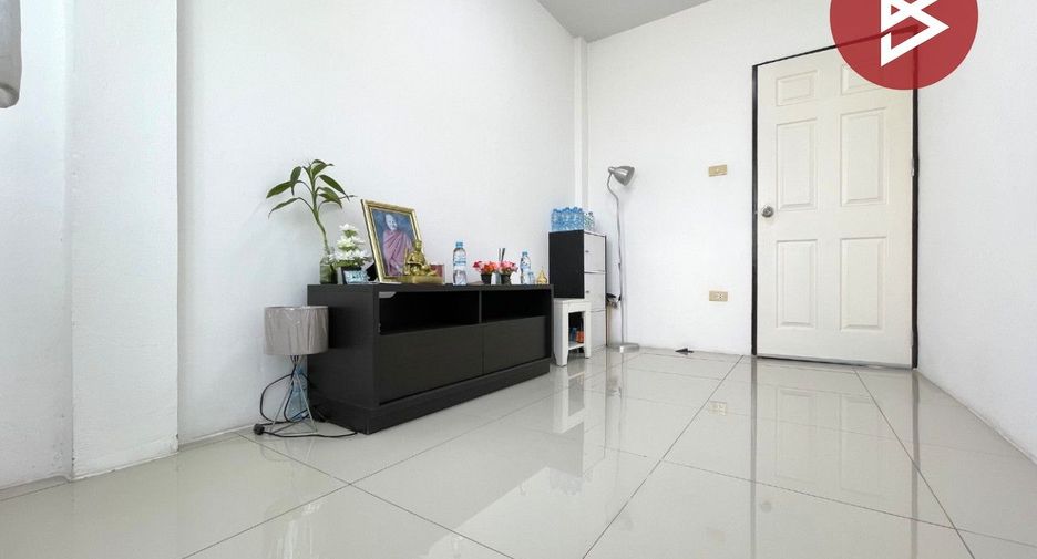 For sale 3 bedrooms townhouse in Si Racha, Chonburi