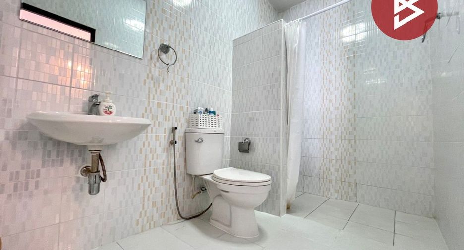 For sale 3 bedrooms townhouse in Si Racha, Chonburi