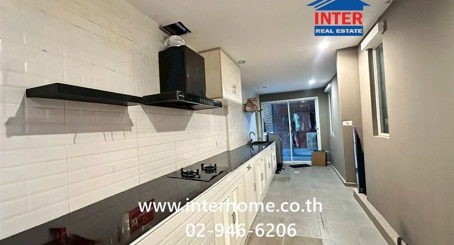 For sale 3 bedrooms house in Sai Mai, Bangkok