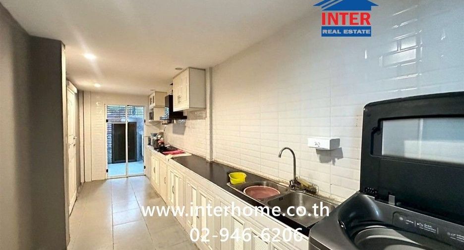 For sale 3 bedrooms house in Sai Mai, Bangkok