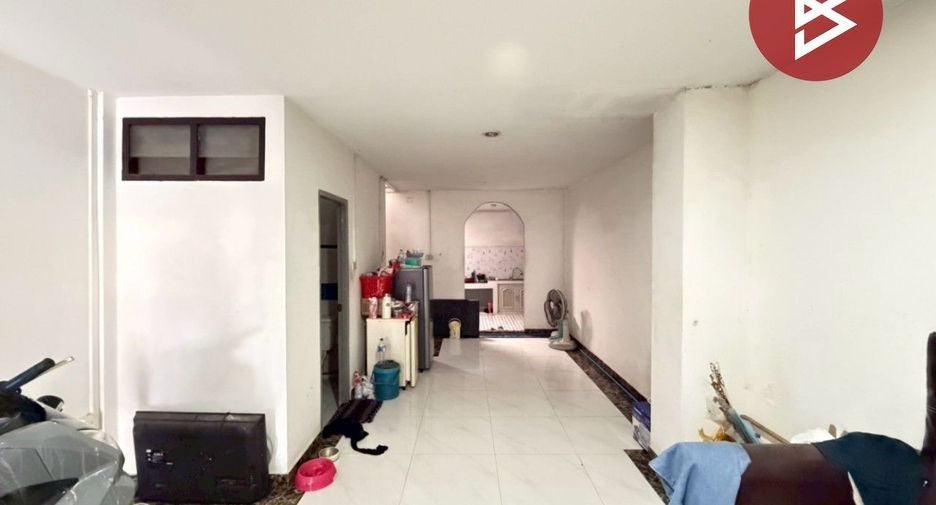 For sale 2 bedrooms townhouse in Lam Luk Ka, Pathum Thani