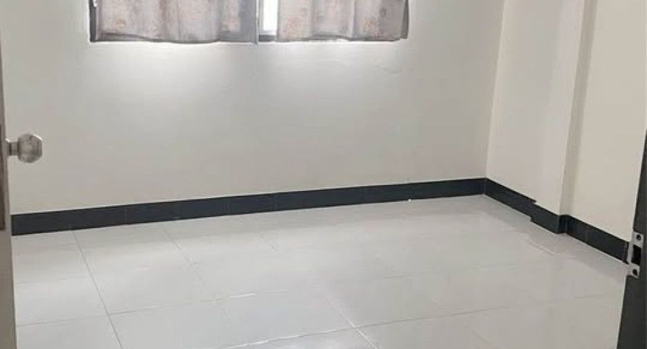 For sale 2 bedrooms townhouse in Lam Luk Ka, Pathum Thani