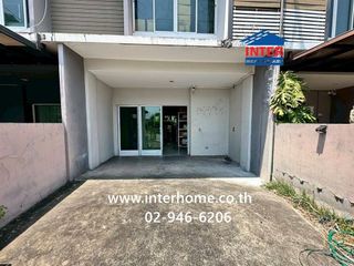 For sale 4 bedrooms townhouse in Bang Khen, Bangkok