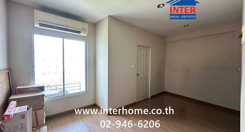 For sale 4 bedrooms townhouse in Bang Khen, Bangkok