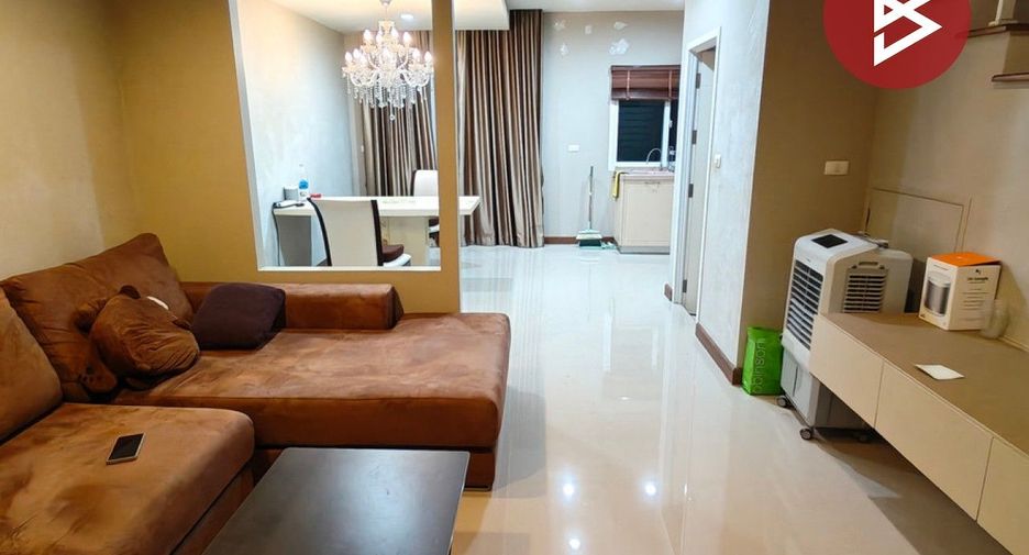Reihenhaus zum Kauf mit 3 Zimmer in Mueang Nonthaburi, Nonthaburi
