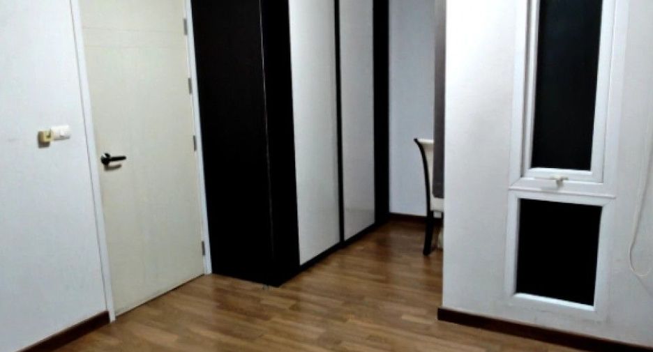 Reihenhaus zum Kauf mit 3 Zimmer in Mueang Nonthaburi, Nonthaburi