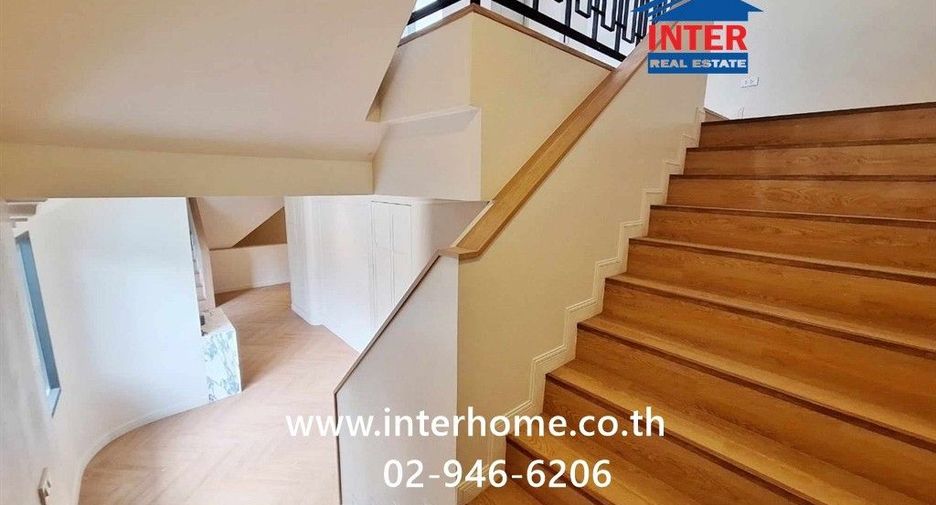 For rent and for sale retail Space in Bang Na, Bangkok