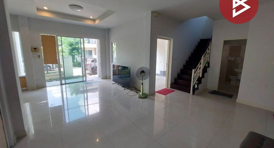 For sale 3 bedrooms house in Khan Na Yao, Bangkok