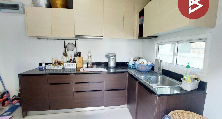 For sale 3 bedrooms house in Khan Na Yao, Bangkok