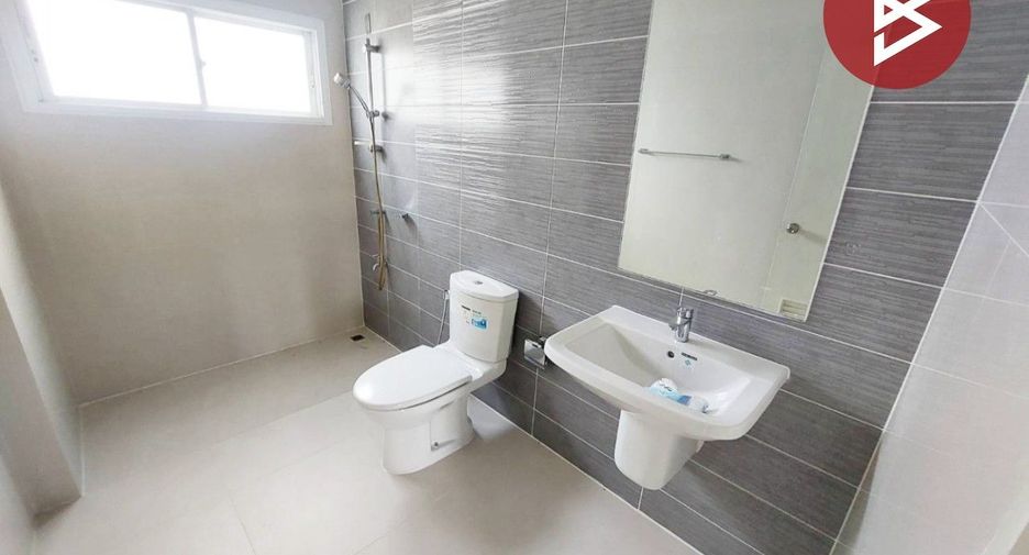 For sale 3 bedrooms house in Khan Na Yao, Bangkok