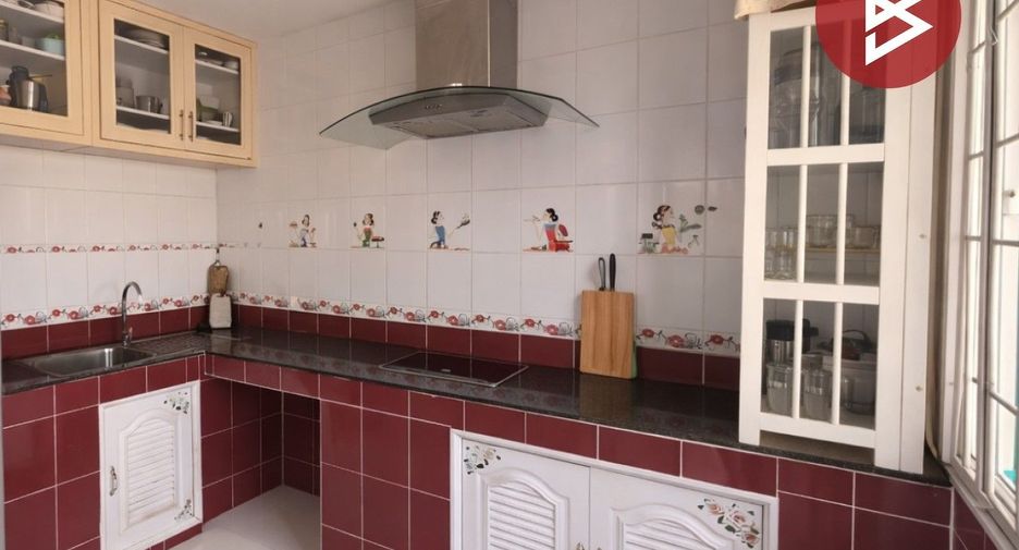 For sale 3 bedrooms house in Mueang Samut Sakhon, Samut Sakhon