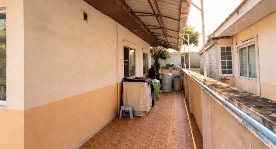 For sale 3 bedrooms house in Mueang Samut Sakhon, Samut Sakhon
