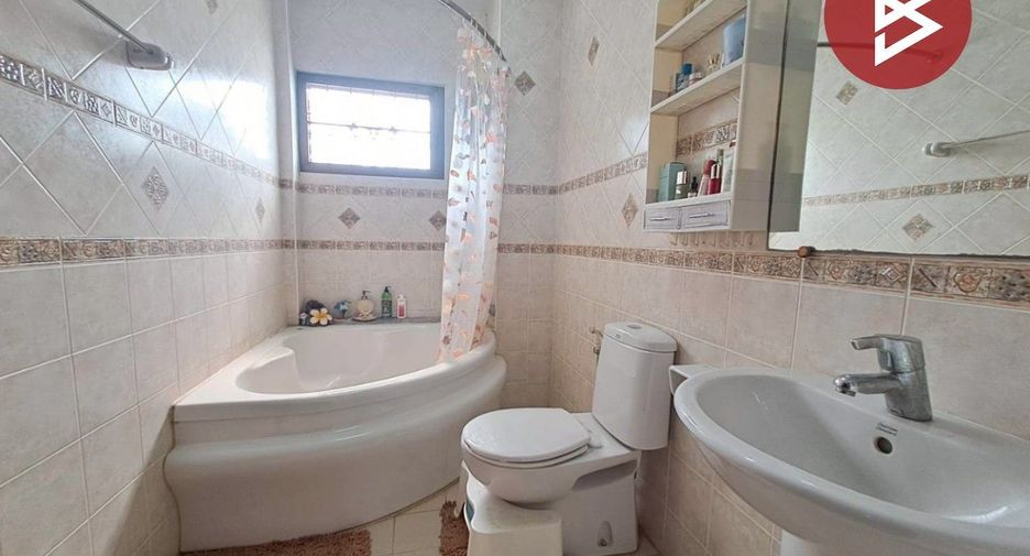 Продажа 4 спальни таунхаус в Буенг Кум, Бангкок