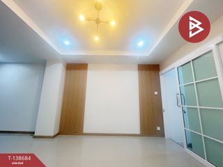 出售 2 卧室 联排别墅 在 Mueang Samut Prakan, Samut Prakan