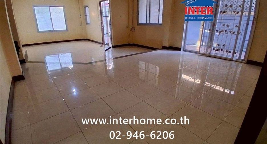 For sale 3 bedrooms house in Mueang Pathum Thani, Pathum Thani