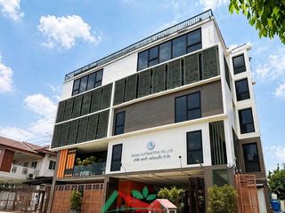 出售 16 卧室 商业空间 在 Khan Na Yao, 曼谷