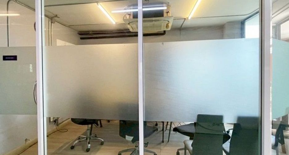 For sale 16 bedrooms retail Space in Khan Na Yao, Bangkok