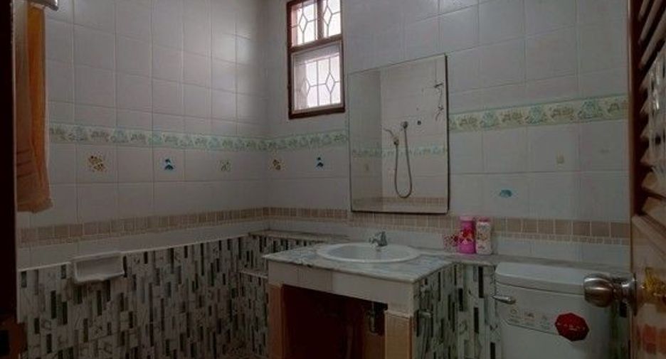 For sale 3 bedrooms townhouse in Thanyaburi, Pathum Thani
