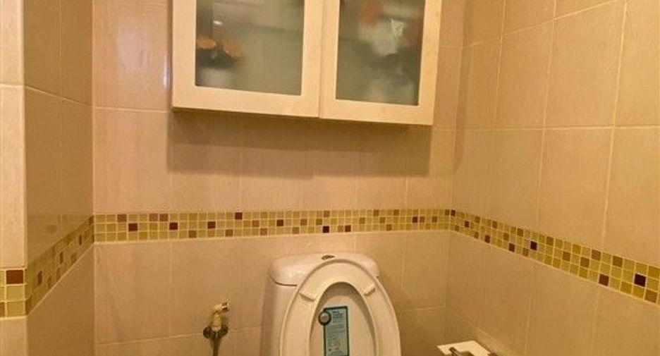 For sale 1 bed condo in Huai Khwang, Bangkok
