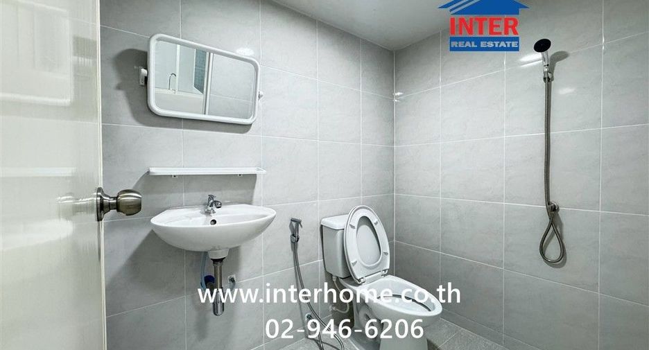 Casa adosada en venta de 5 habitaciones en Khlong Luang, Pathum Thani