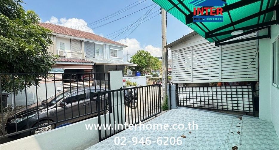Casa adosada en venta de 5 habitaciones en Khlong Luang, Pathum Thani