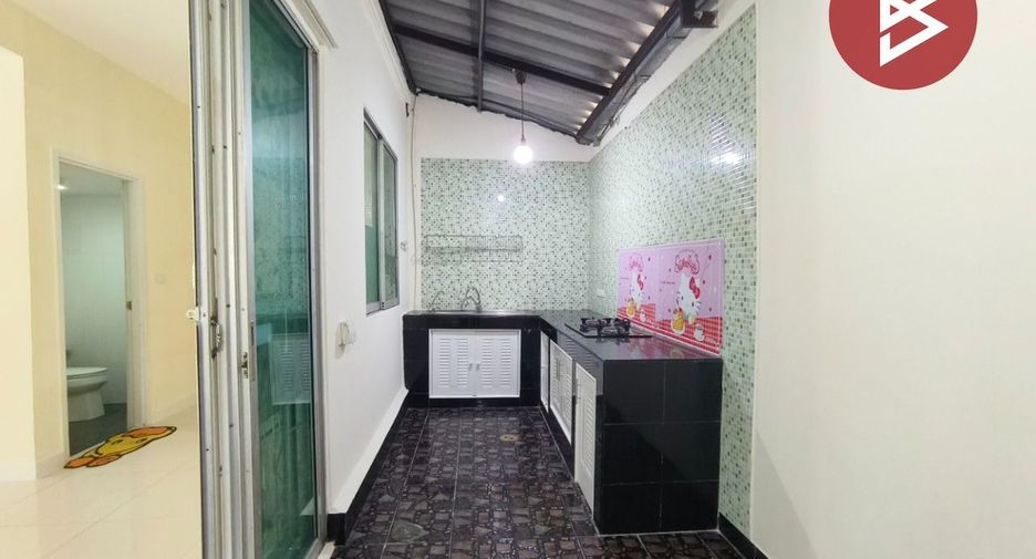 For sale 3 bedrooms townhouse in Mueang Samut Prakan, Samut Prakan