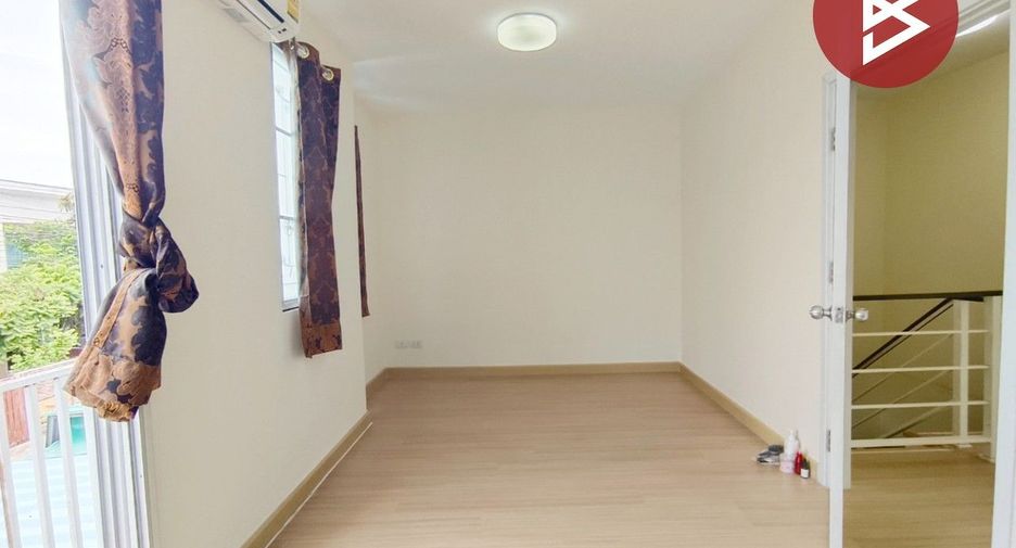 For sale 3 bedrooms townhouse in Mueang Samut Prakan, Samut Prakan