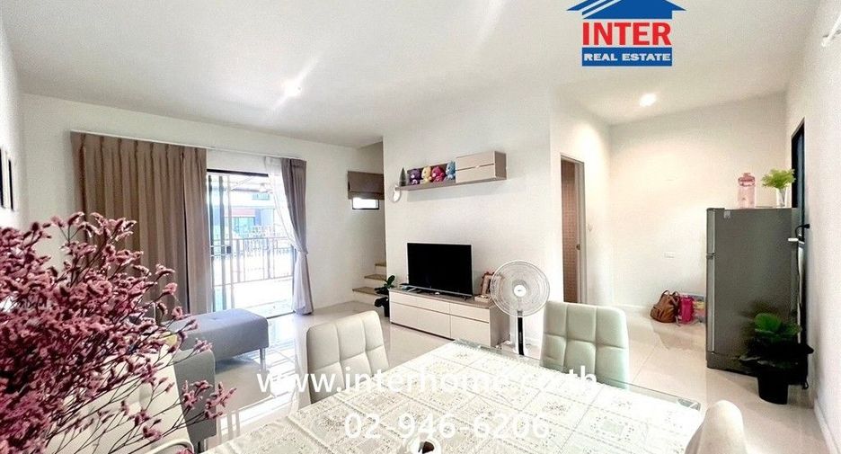 Casa adosada en venta de 3 habitaciones en Nong Khaem, Bangkok