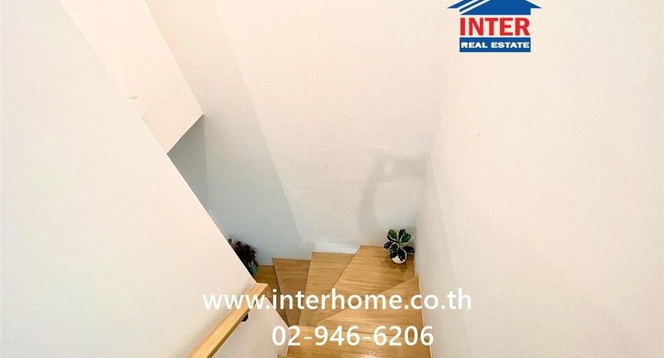 Casa adosada en venta de 3 habitaciones en Nong Khaem, Bangkok
